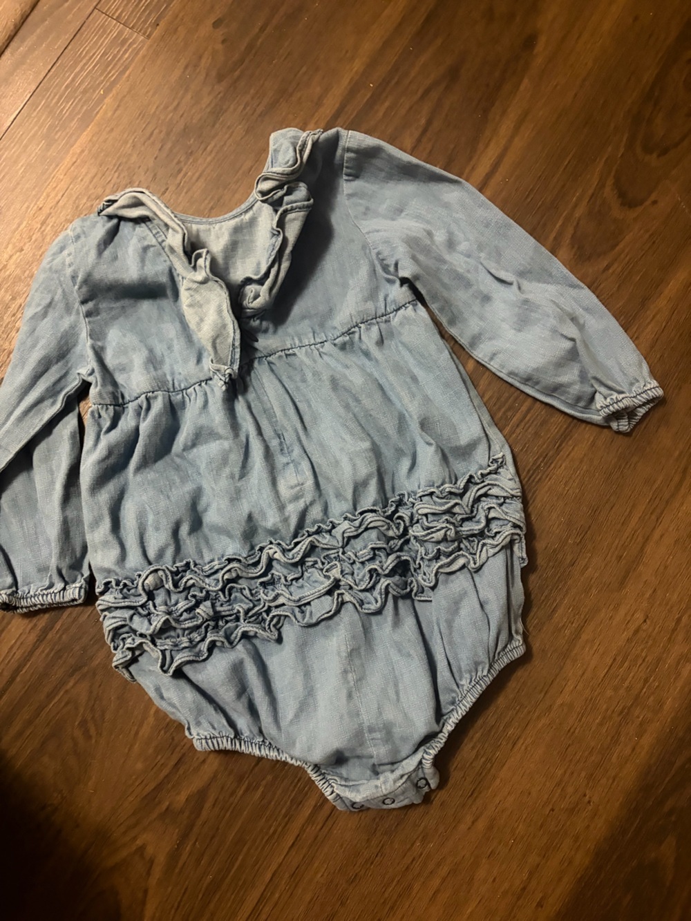 Ruffle Butts Light Blue Ruffle Front Baby/Toddler Romper size 2T